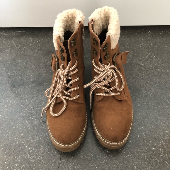 Size 8.5 tan winter boot - Picture 2 of 5